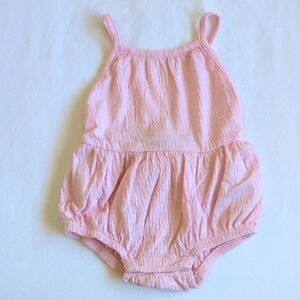 old navy pink crinkle summer bubble romper with ruffles 3-6 months baby girl